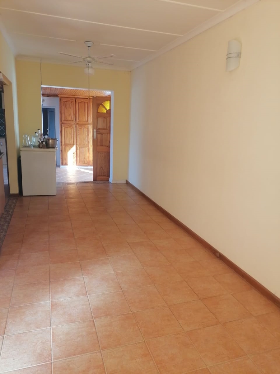 To Let 3 Bedroom Property for Rent in Madeira Park Eastern Cape